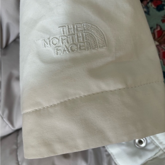 SOLD The North Face arctic parka - Picture 8 of 13